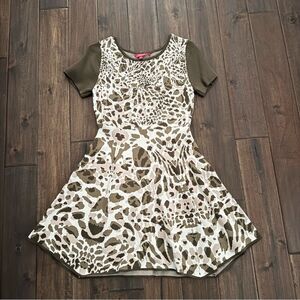 Catherine Malandrino Animal Print Baseball Sleeve Fit & Flare Sweater Dress M